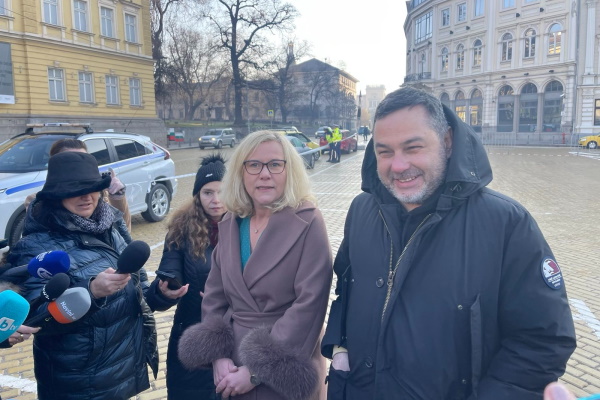 Любими хитове на български изпълнители ще звучат в новогодишната нощ на пл. „Александър I“