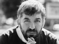 Писателят Марин Бодаков ще чете от свои любими детски книги