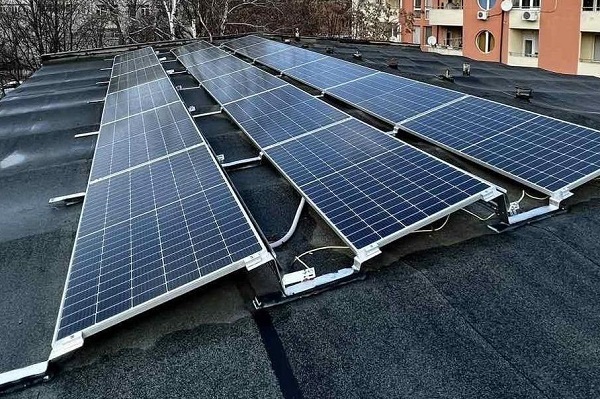 ДКЦ № 25 ще си поставя фотоволтаична система