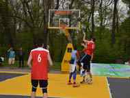 „Спортувай в твоя град“ увлече хиляди в Южния парк