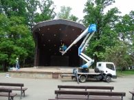 Лятната естрада в 