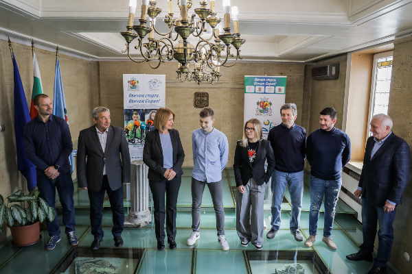 Кметът Фандъкова представи новите лица на „София – европейска столица на спорта“ – Андреа Коцинова и Йоан Величков