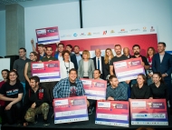 Кметът на София Йорданка Фандъкова връчи наградите в първия Балкански хакатон