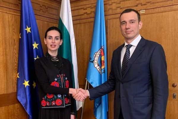 Кметът Васил Терзиев се срещна с посланика на Украйна в София Н. Пр. Олеся Илашчук