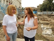 Фандъкова: Открити са сребърни монети и златни накити при археологическите проучвания на площада около църквата „Света Неделя“