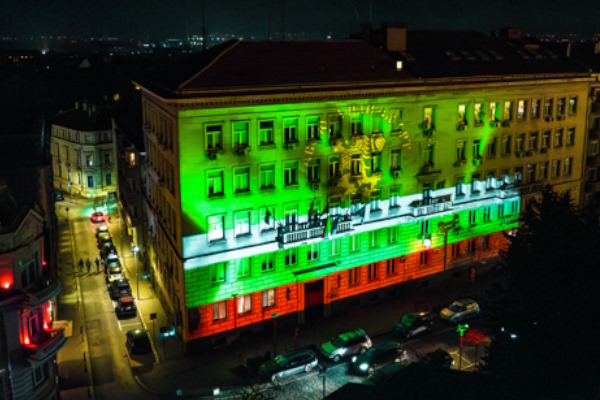 Сградата на Столичната община беше осветена в цветовете на българското знаме