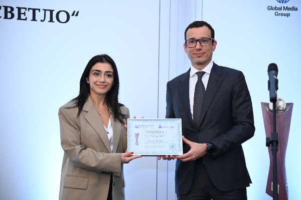 Кметът Васил Терзиев връчи отличие в конкурса 