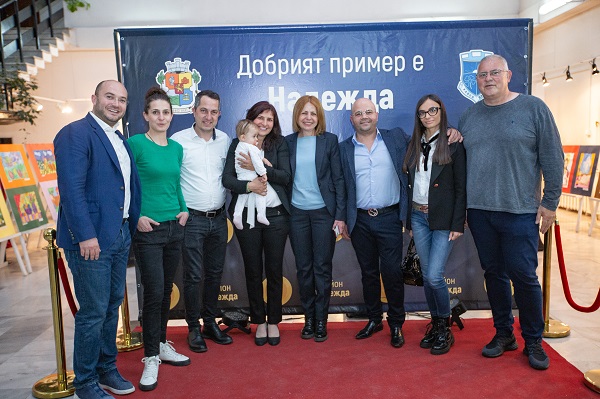 Легендата на спортната гимнастика Йордан Йовчев получи юбилейна монета „Надежда“