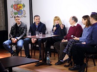 Столичната община организира среща на ученици от столични гимназии с авторите на филма „Вездесъщият“