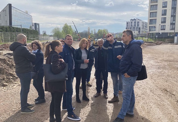 Кметът Фандъкова провери изграждането на пробива на бул. “Филип Кутев“