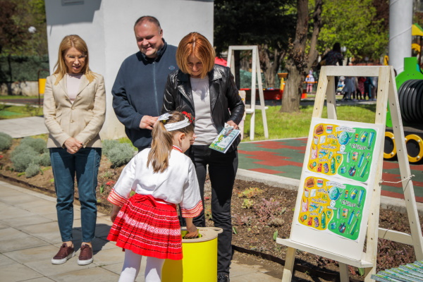 Фандъкова: Столичната община включва и детските градини в проект за насърчаване на разделното събиране на отпадъци