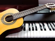 „Клавиши и струни” – концерт на деца от школите по пиано и китара