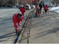 С повишаване на температурите започна почистване на булеварди и улици
