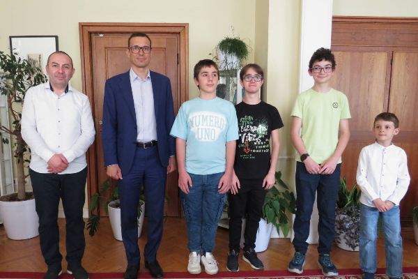 Кметът на София награди малки програмисти