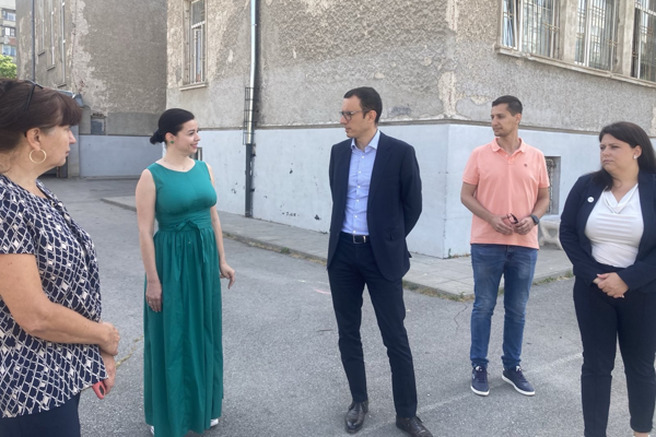 Екипът на Васил Терзиев разработва нов модел за превръщане на училищните дворове в центрове за спорт и култура