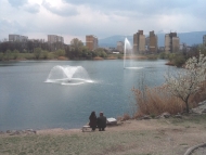 Пуснаха фонтана в езерото „Дружба“