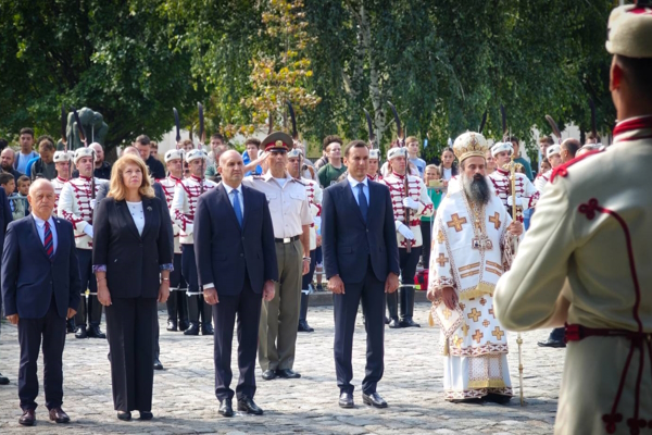 Днес празнуваме ценностите, които София олицетворява – надежда, вяра, любов и мъдрост, каза кметът Васил Терзиев