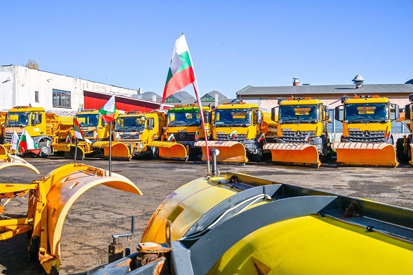 Столичната община провери готовността на фирмите за зимно почистване