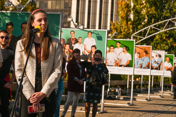 Кметът Васил Терзиев се включи в откриването на изложбата „Фантастични умове“