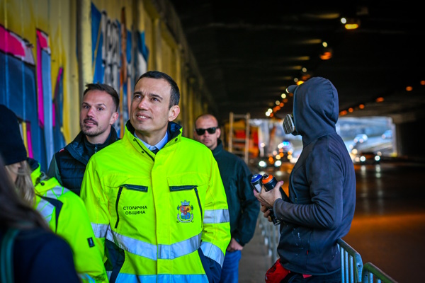 Фестивалът на легалните графити преобрази подлеза на бул. „Ботевградско шосе“