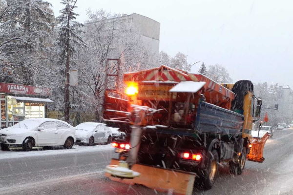 Информация за зимната обстановката към 8 часа