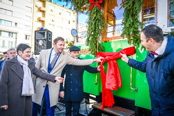 Отвори врати най-новият Туристически информационен център „Трамвай 83“ в София