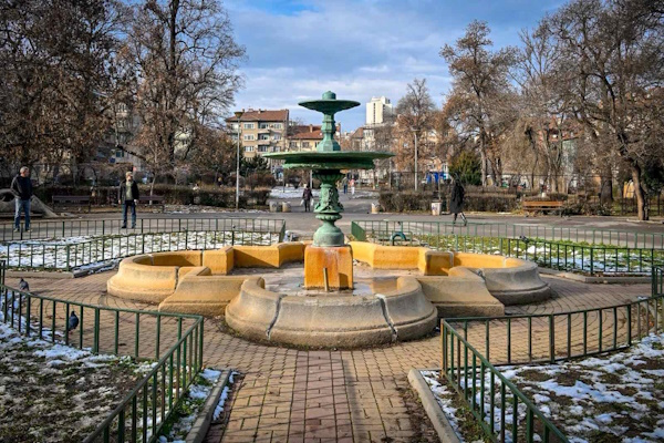 Столичната община възстанови фонтана в градина „Буката“