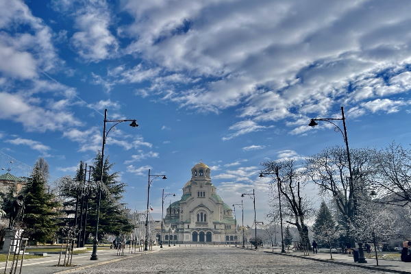 Замърсяването на въздуха в последните дни остана под критичното, въпреки екстремните метеорологични условия