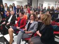 Зам.-кметът Йоана Христова връчи дипломите на випуск 2018/2019 на Лидерската академия