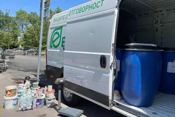 Софиянци предадоха рекордно количество от близо 19 тона опасни отпадъци за девет месеца през 2024 г.