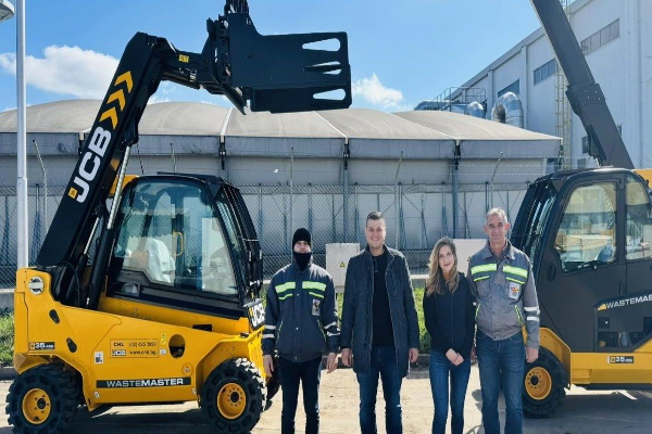 Нова техника за по-ефективна работа на Столичния завод за отпадъци - два нови мотокара пристигнаха в сряда