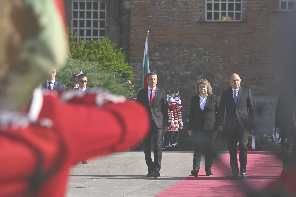 Кметът Васил Терзиев присъства на тържественото отбелязване на Деня на храбростта и празник на Българската армия в София 