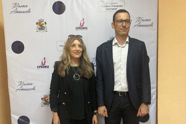 Кметът Васил Терзиев поздрави участниците в благотворителен моден спектакъл