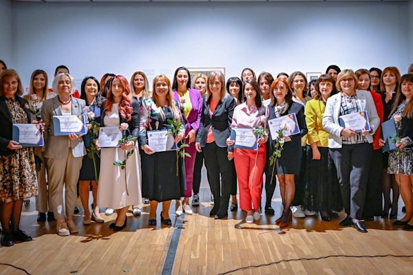 Столичната община връчи Годишните награди за постижение в образованието