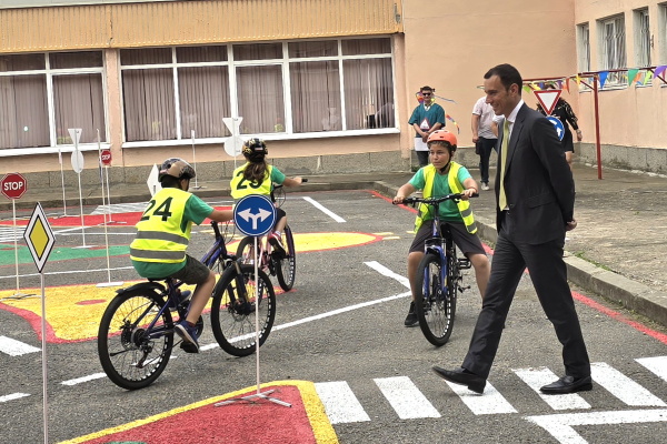 Васил Терзиев: Продължаваме да инвестираме в площадки и кабинети по безопасност за движението, защото сигурността на децата е най-важна