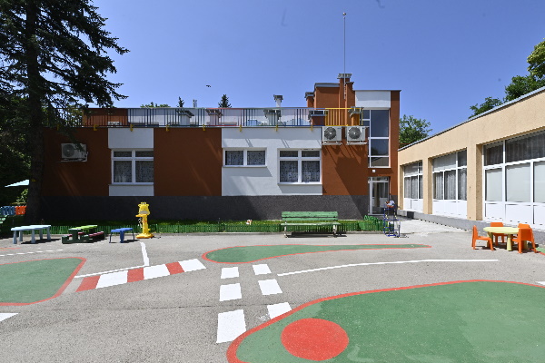 Днес бе открит нов корпус към 23. ДГ „Здраве“