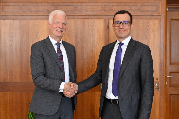 Кметът Васил Терзиев проведе среща с Андреас Шлайхер от ОИСР, създател на Програмата PISA