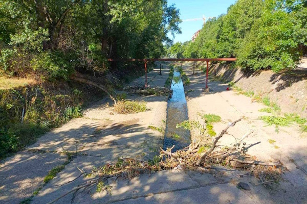 Столичната община стартира мащабно почистване на речни корита за предотвратяване на наводнения