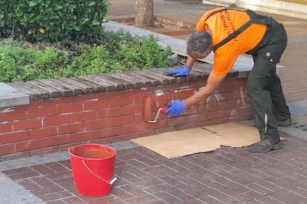 Цялата пешеходна зона на бул. “Витоша“ е измита и почистена, съобщи кметът Васил Терзиев