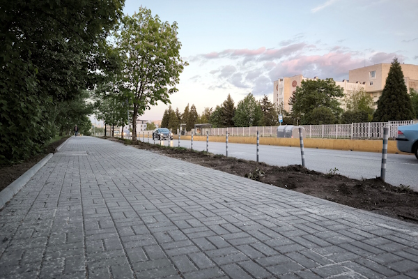 Над 20 екипа извършват текущи ремонти по пътните платна и тротоари в София