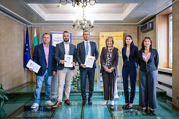 Столична община стартира програма за профилактика на гръбначни изкривявания и наднормено тегло сред учениците