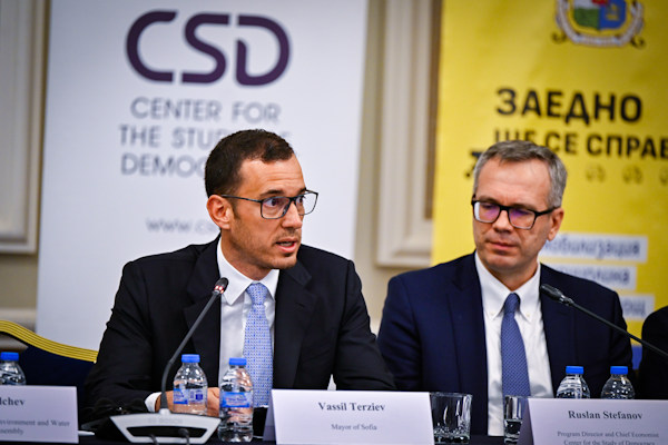 Васил Терзиев: “Битката за по-чист град не е моя лична битка. Видях как хората се обединяват, за да спрат рекета и да защитят достойнството си. Те са истинските герои.“