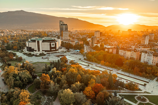Повече детски градини, ВиК инфраструктура и обекти от културно значение предвижда актуализацията на Бюджета на Столичната община