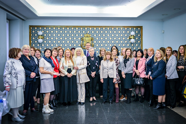 Кметът на София Васил Терзиев връчи плакети на дългогодишни директори на детски градини