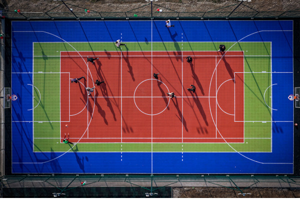 Нова мултифункционална спортна площадка отвори врати в район „Нови Искър“