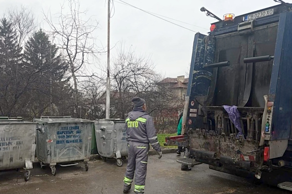 Девет камиона чистят районите “Слатина” и “Подуяне” от днес, осигурена е непрекъсваемост на услугата във всички останали райони на София