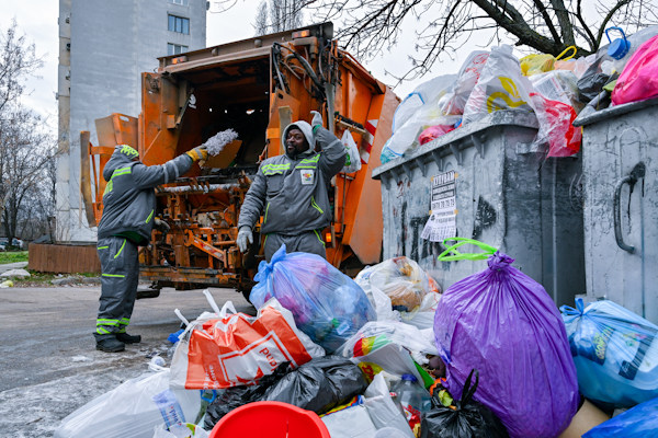 Над 377 тона отпадъци извозени за ден от трите най-засегнати района на София