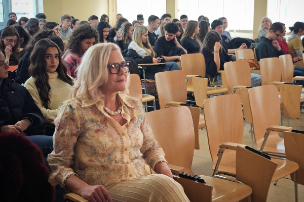 София каза „стоп“ на токсичните модели: „Денят на червените флагове“ достигна до десетки училища