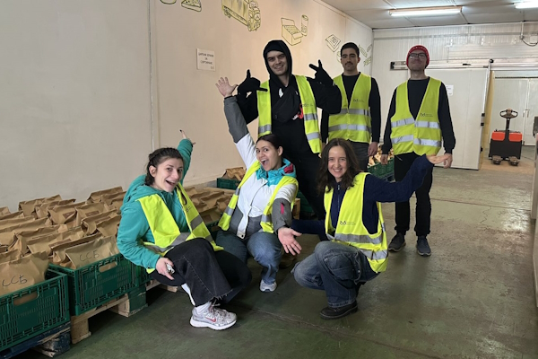 СОФИЯ HELPers / Доброволците на София продължават партньорството си с Българската хранителна банка