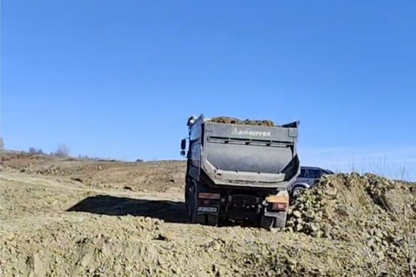 Столичният инспекторат санкционира фирма и шофьори за нерегламентирано изхвърляне на земни маси